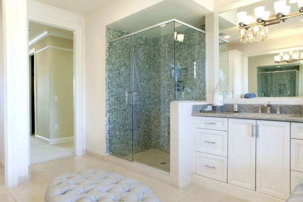 Cost of Shower Room Remodeling in Warren